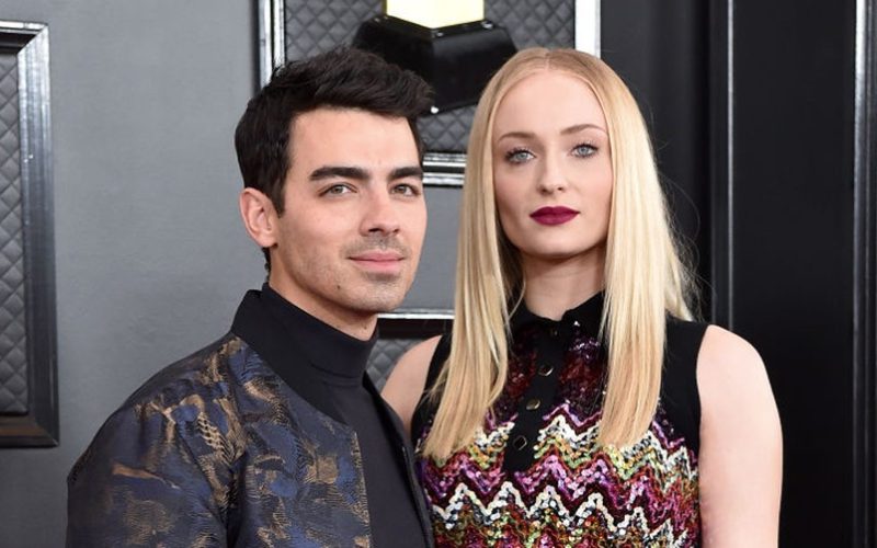 Joe Jonas responde às alegações de Sophie Turner de que ele sequestrou as filhas do casal.