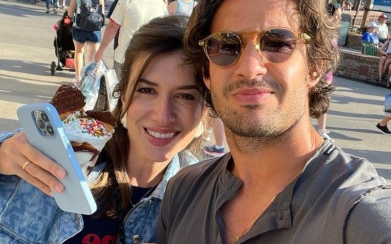 Rebeca Abravanel e Alexandre Pato estão esperando o seu primeiro filho.