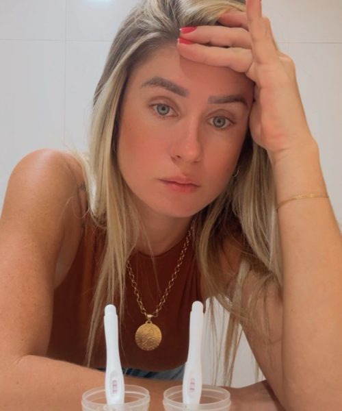Criadora de conteúdo adulto revela gravidez após gravação: “Foi um susto”