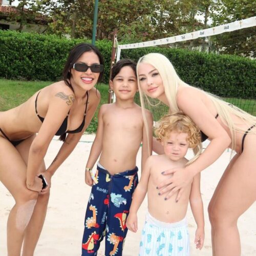 Influenciadoras Flay e Dapariz arrasam em ensaio de biquíni e são elogiadas como “incríveis”