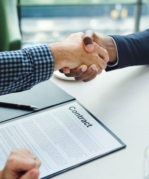 Guia Prático para Criar um Contrato de Serviços com Termos Transparente